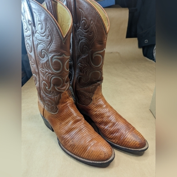 Tony Lama boots Black Label women's size 9.5B Exotic Genuine Brown Teju Lizard C